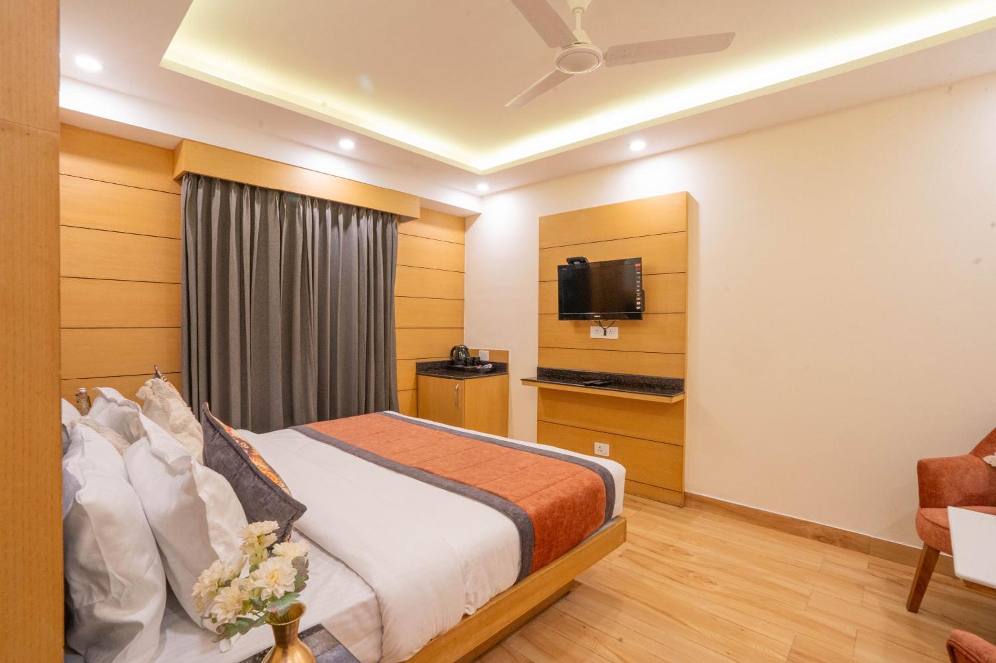 Perfectstayz Premium At Mall Road Mussoorie Esterno foto