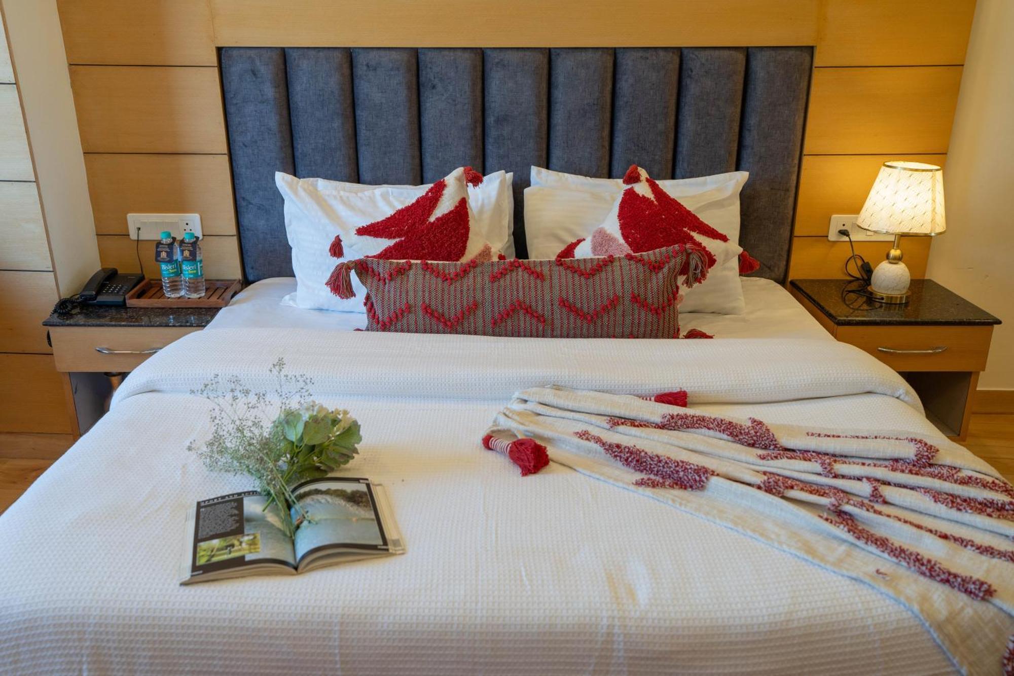 Perfectstayz Premium At Mall Road Mussoorie Esterno foto