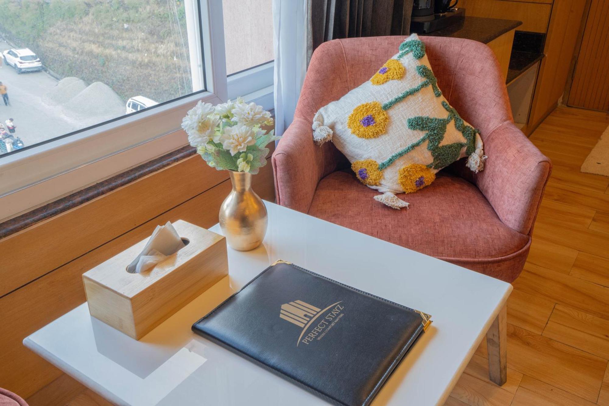 Perfectstayz Premium At Mall Road Mussoorie Esterno foto