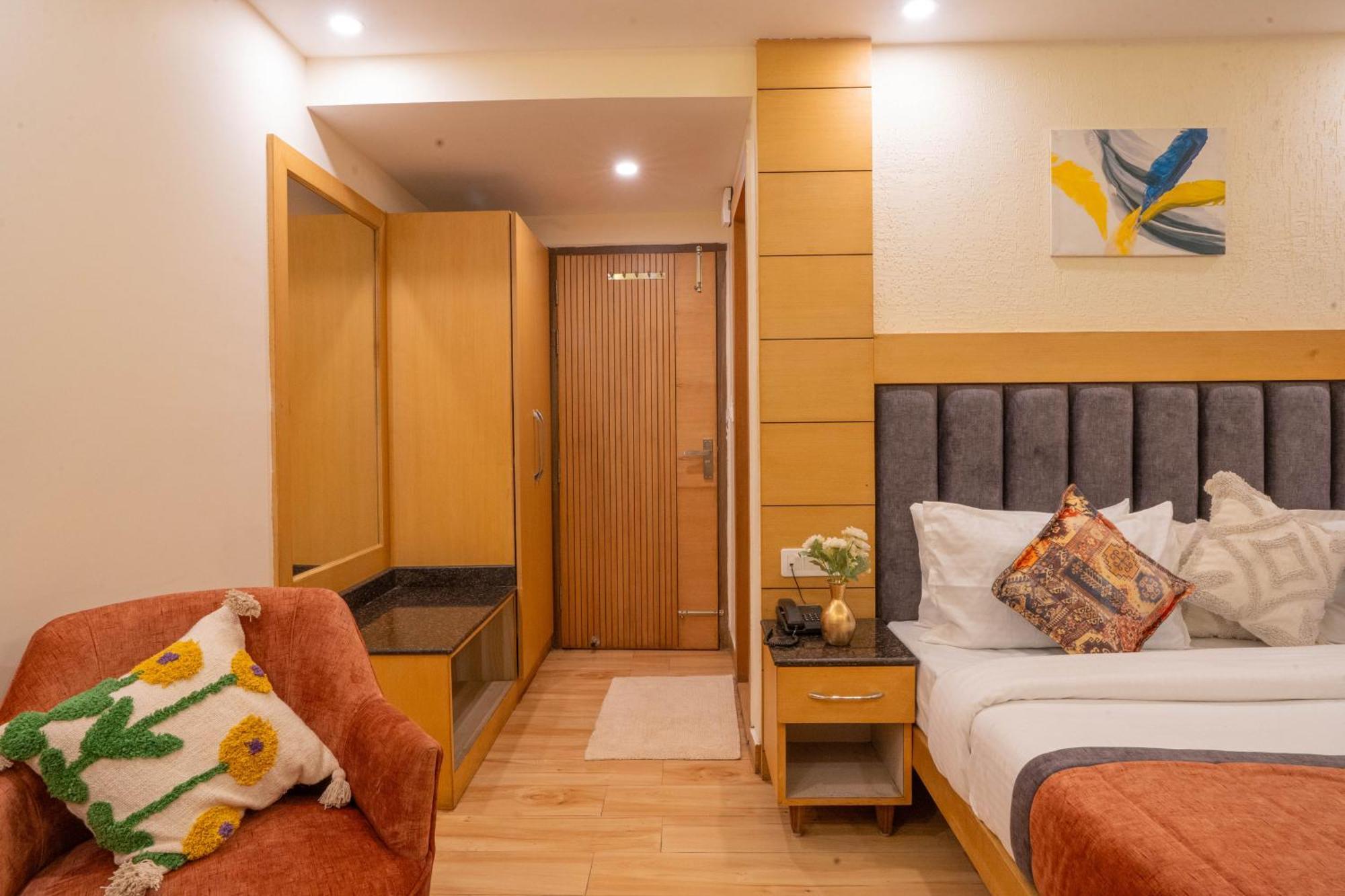 Perfectstayz Premium At Mall Road Mussoorie Esterno foto